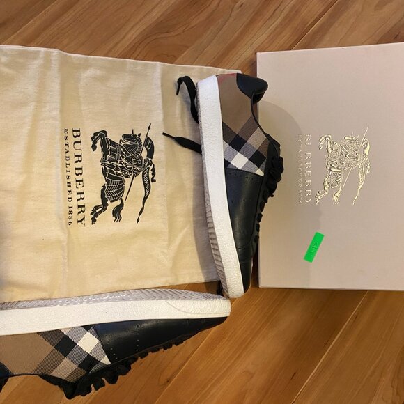 Burberry VF Gifford Sneakers Coca men size 11 - Picture 2 of 6